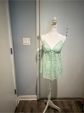 Forever 21 woman Floral Tank Top